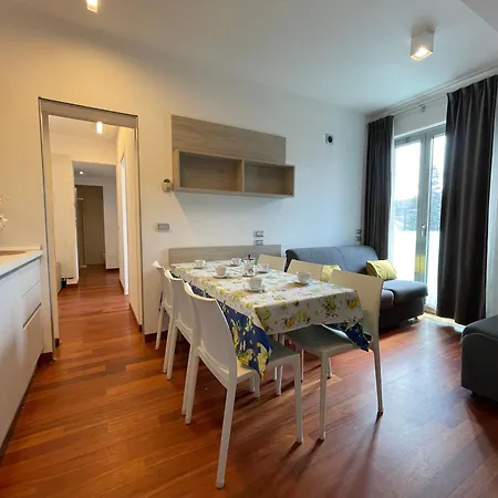 Ariston - Zona Centro Apartament *