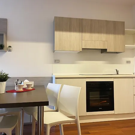 Residenze Ariston - Centralissimi - Narramondo جوليانوفا